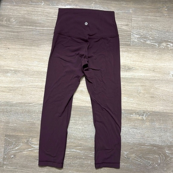 Lululemon Align Crop *21"
Plum Shadow size 4 - Picture 8 of 11